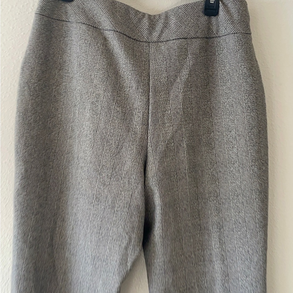 Investments Gray Women's Trousers - Picture 9 of 10